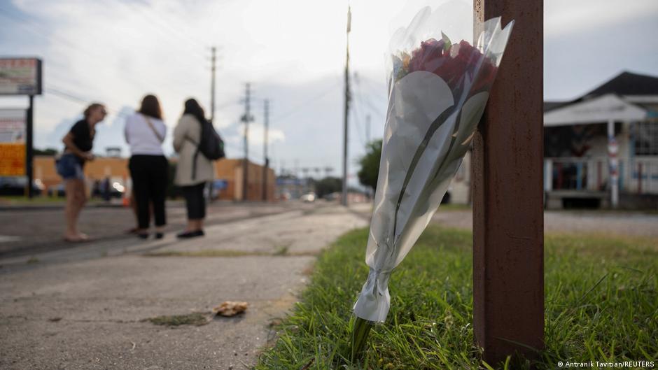 Fatal Shooting by ICE Agent in Houston Prompts Calls for Independent Investigation