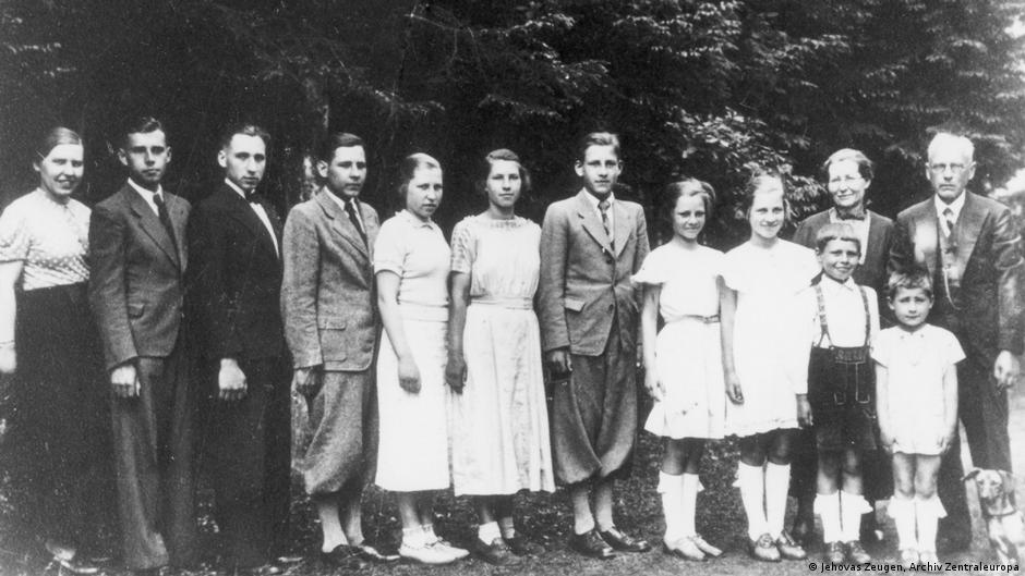 Jehovah's Witnesses Pursue Control of Nazi-Era Persecution Archive
